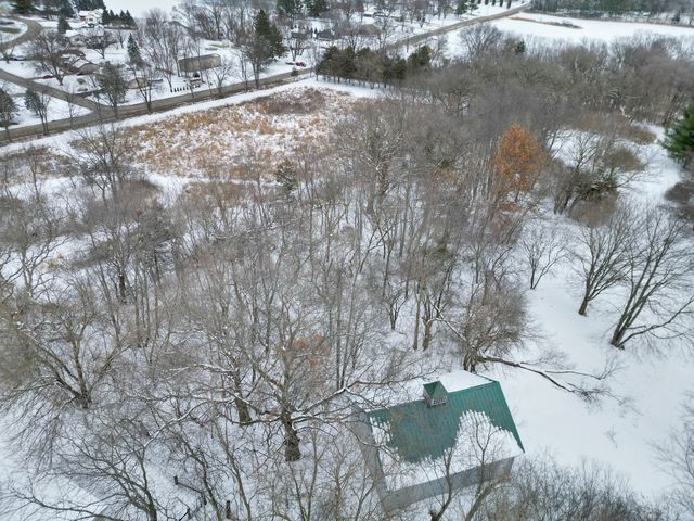 1441 W Fairview Road, Freeport, IL 61032