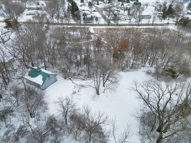 1441 W Fairview Road, Freeport, IL 61032