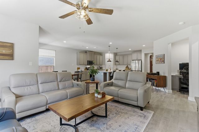 5621 Round Hill Road, Denton, TX 76210