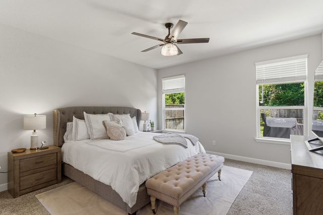 5621 Round Hill Road, Denton, TX 76210