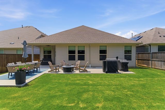 5621 Round Hill Road, Denton, TX 76210