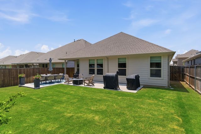 5621 Round Hill Road, Denton, TX 76210