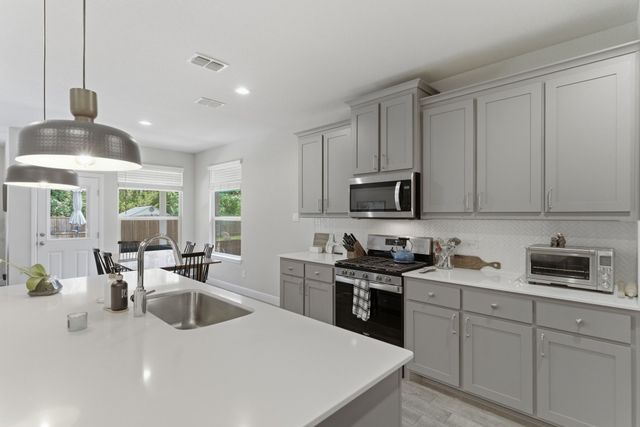 5621 Round Hill Road, Denton, TX 76210
