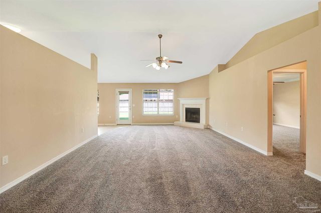 5994 Autumn Pines Cir, Pace, FL 32571