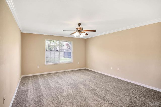5994 Autumn Pines Cir, Pace, FL 32571