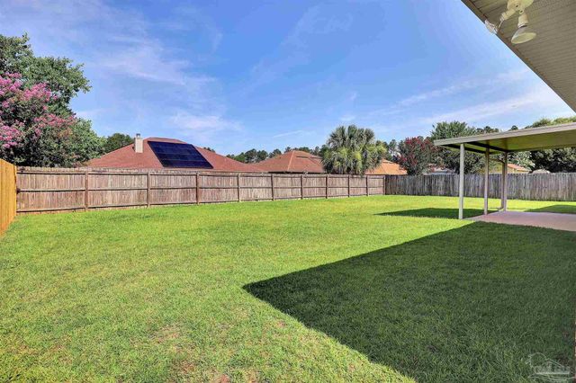 5994 Autumn Pines Cir, Pace, FL 32571