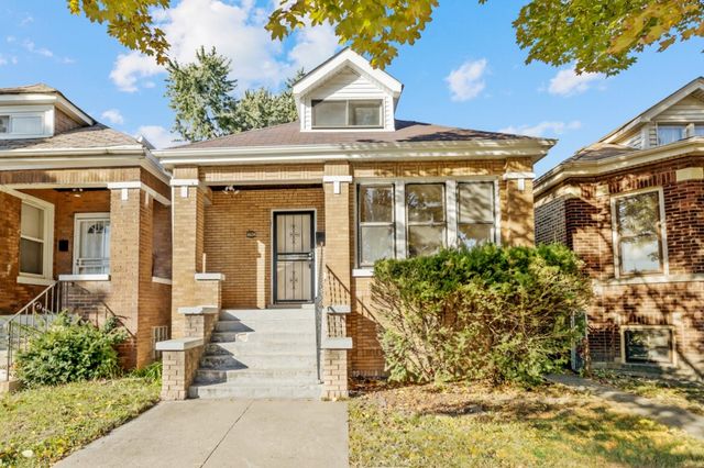 8634 S Laflin Street, Chicago, IL 60620
