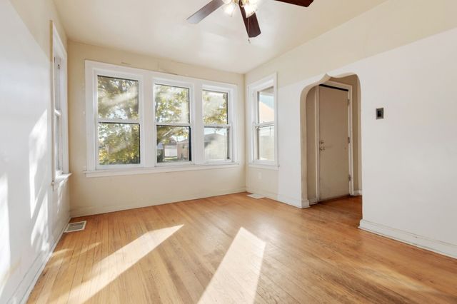 8634 S Laflin Street, Chicago, IL 60620