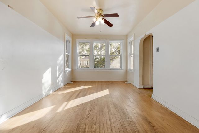 8634 S Laflin Street, Chicago, IL 60620