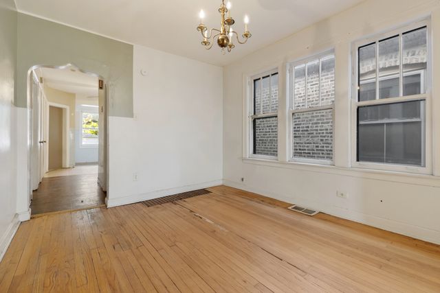 8634 S Laflin Street, Chicago, IL 60620