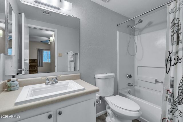 145 N 74TH Street 207, Mesa, AZ 85207