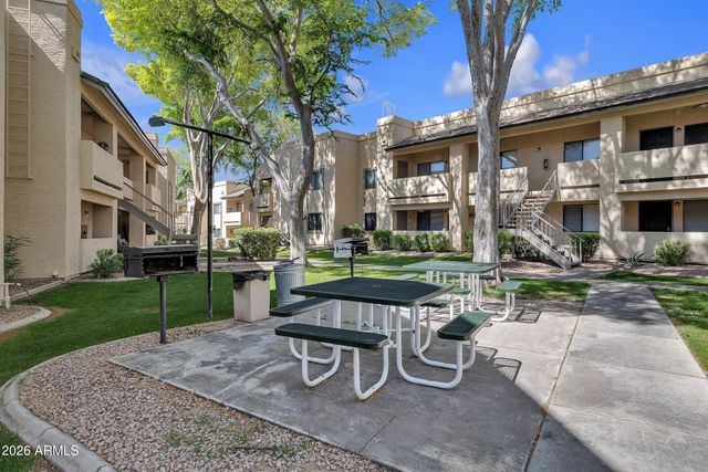 145 N 74TH Street 207, Mesa, AZ 85207