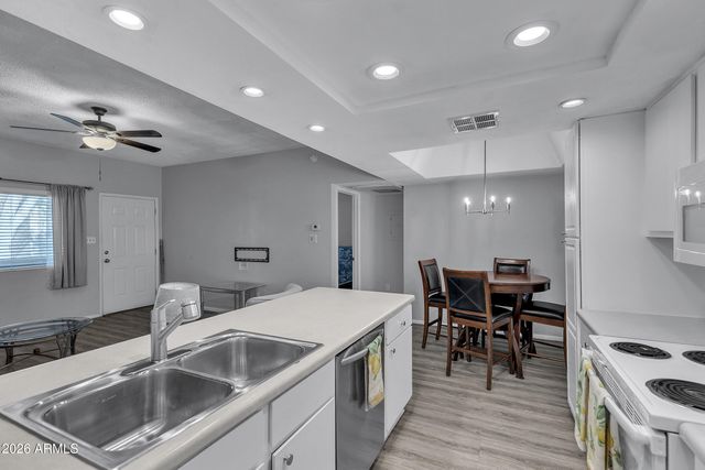 145 N 74TH Street 207, Mesa, AZ 85207