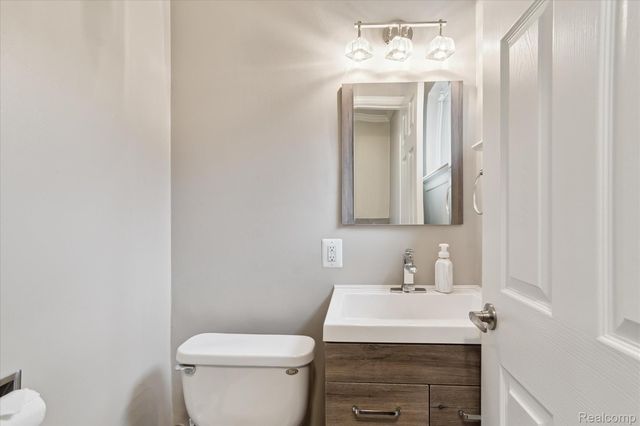 27260 NORMA Drive, Warren, MI 48093