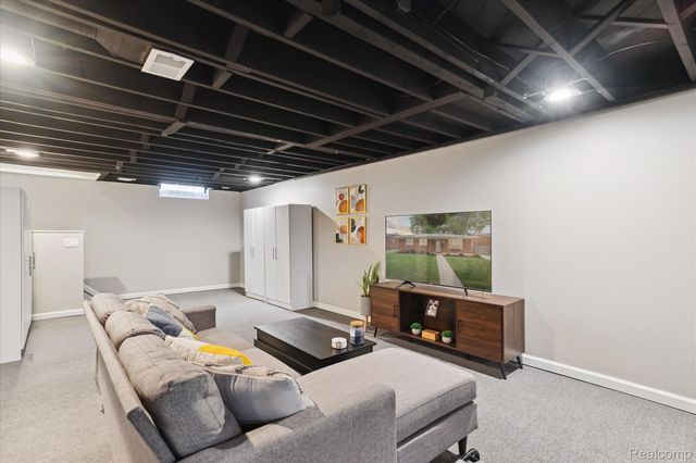 27260 NORMA Drive, Warren, MI 48093