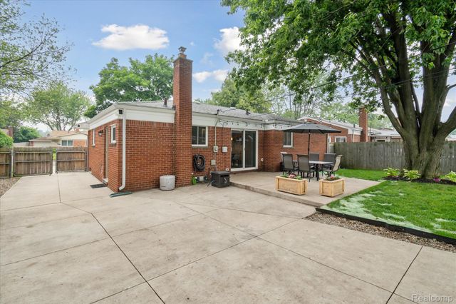 27260 NORMA Drive, Warren, MI 48093