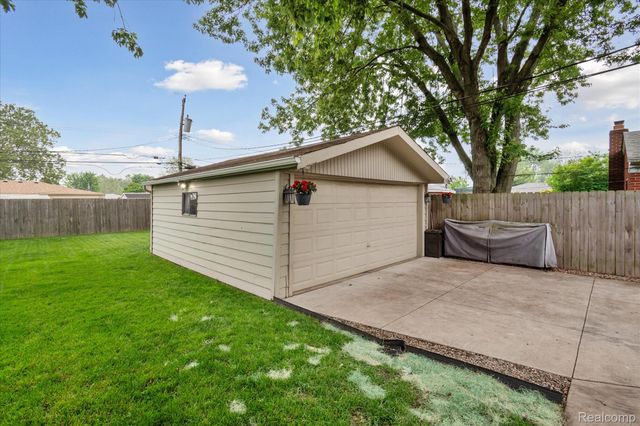 27260 NORMA Drive, Warren, MI 48093