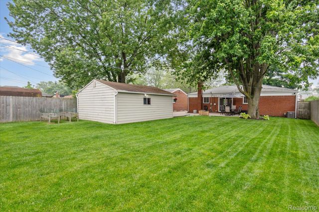 27260 NORMA Drive, Warren, MI 48093