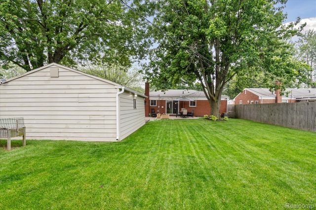 27260 NORMA Drive, Warren, MI 48093