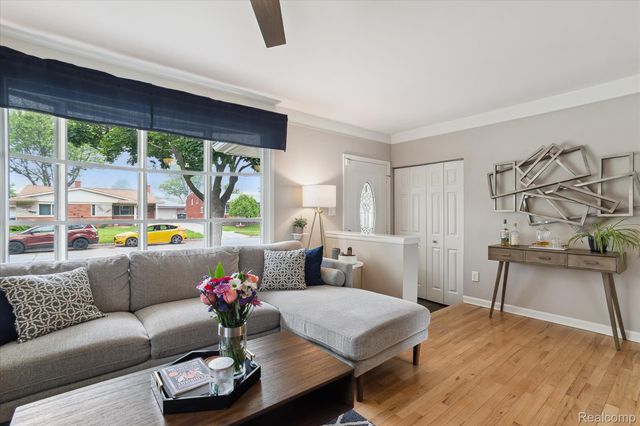 27260 NORMA Drive, Warren, MI 48093