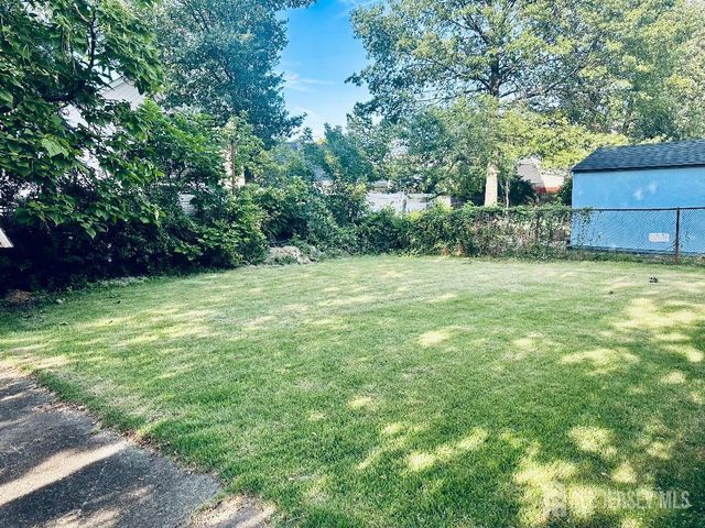 41 W Henry Place W, Iselin, NJ 08830