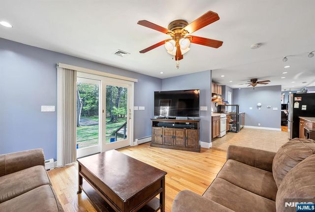 631 Montview Place, River Vale, NJ 07675