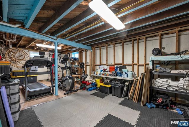 631 Montview Place, River Vale, NJ 07675