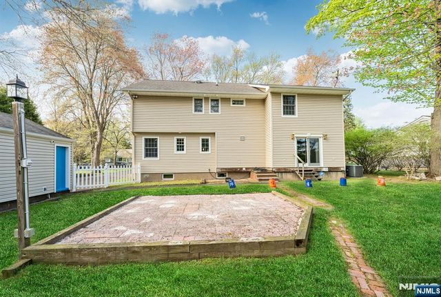 631 Montview Place, River Vale, NJ 07675