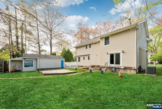 631 Montview Place, River Vale, NJ 07675