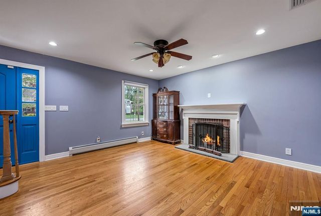 631 Montview Place, River Vale, NJ 07675