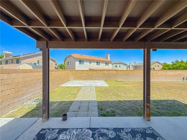 4557 W Avenue J5, Lancaster, CA 93536