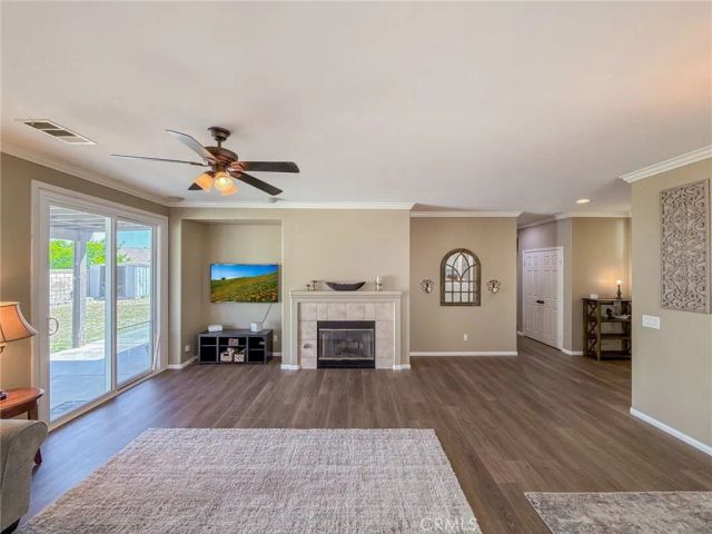 4557 W Avenue J5, Lancaster, CA 93536