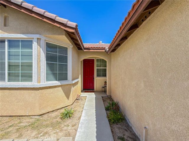 4557 W Avenue J5, Lancaster, CA 93536
