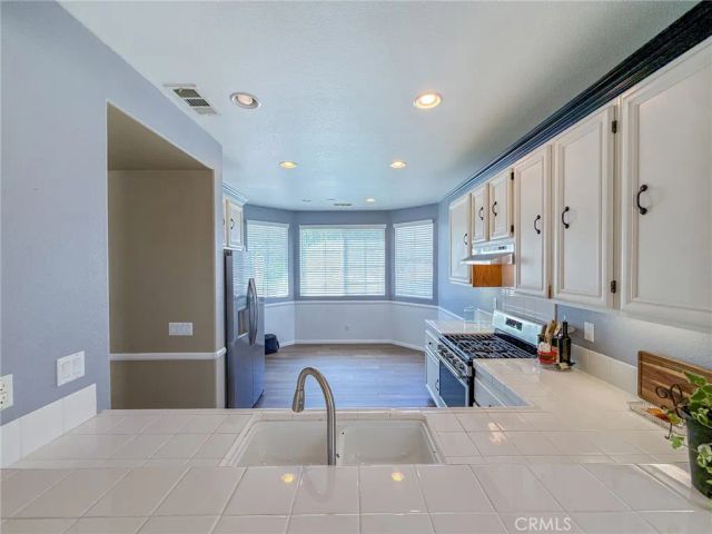 4557 W Avenue J5, Lancaster, CA 93536
