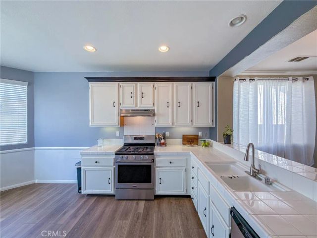 4557 W Avenue J5, Lancaster, CA 93536