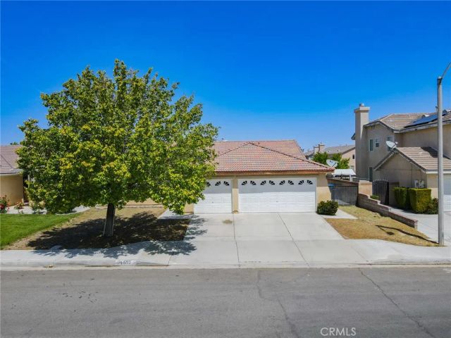 4557 W Avenue J5, Lancaster, CA 93536
