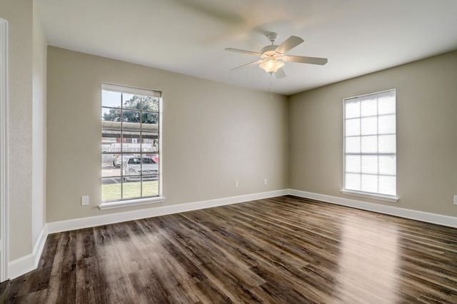 10101 S Gessner Road 701, Houston, TX 77071