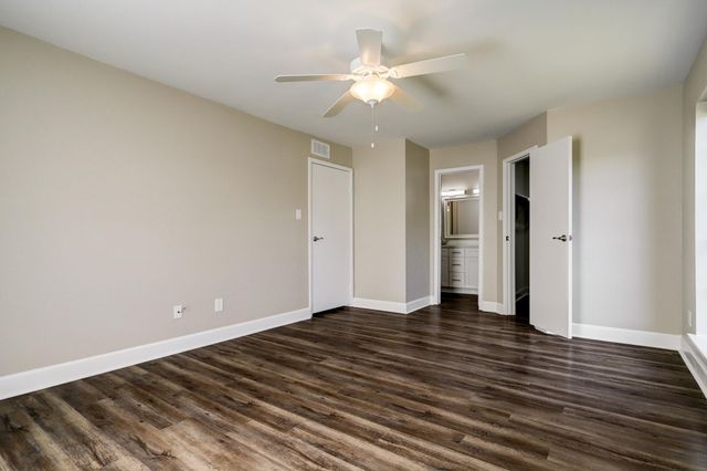 10101 S Gessner Road 701, Houston, TX 77071
