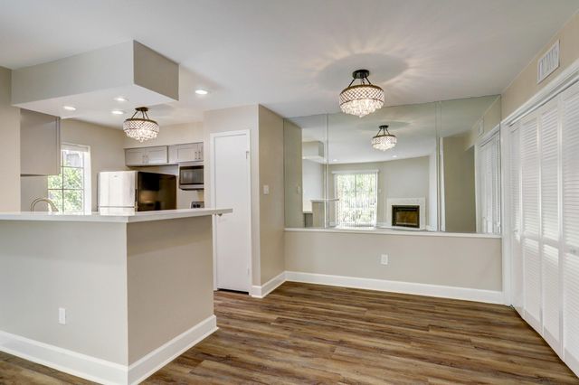 10101 S Gessner Road 701, Houston, TX 77071