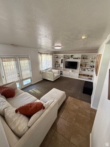 992 E 1150 N, Ogden, UT 84404