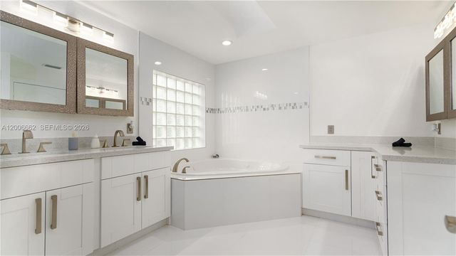 1361 NW 116th Ave, Plantation, FL 33323