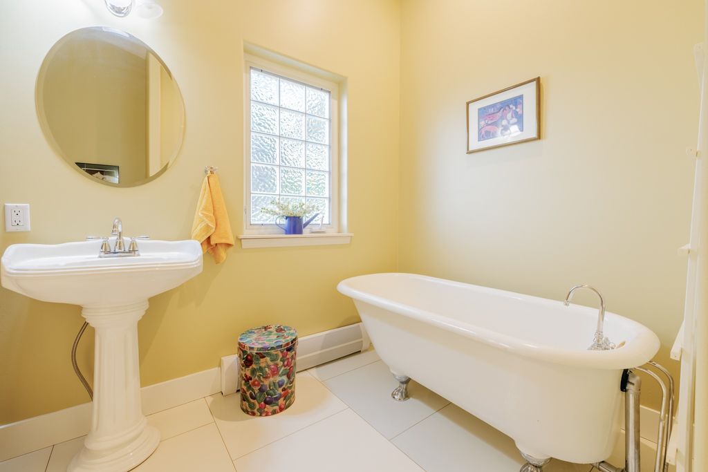 Image 27 of property listing at 2028 Flowerree Street, Helena, MT 59601