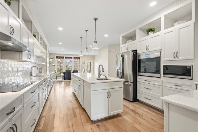 44568 GRANITE RUN TER, Ashburn, VA 20147