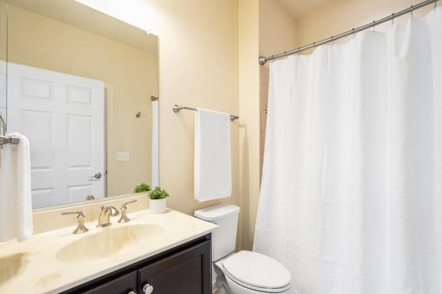 44568 GRANITE RUN TER, Ashburn, VA 20147