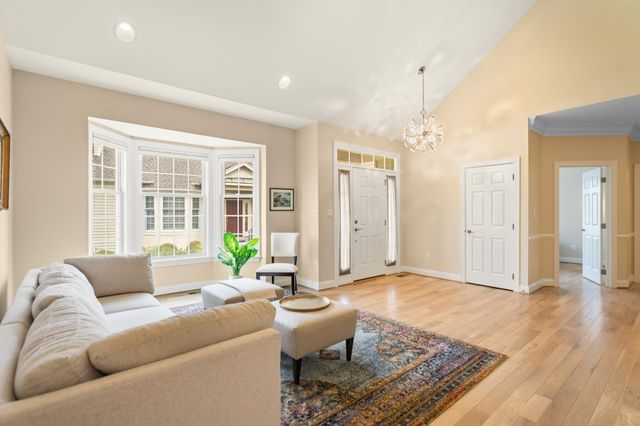 44568 GRANITE RUN TER, Ashburn, VA 20147