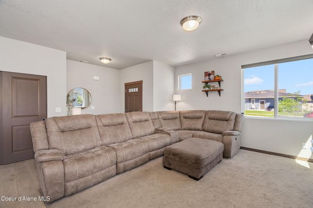 5948 W Gumwood CIR, Post Falls, ID 83854