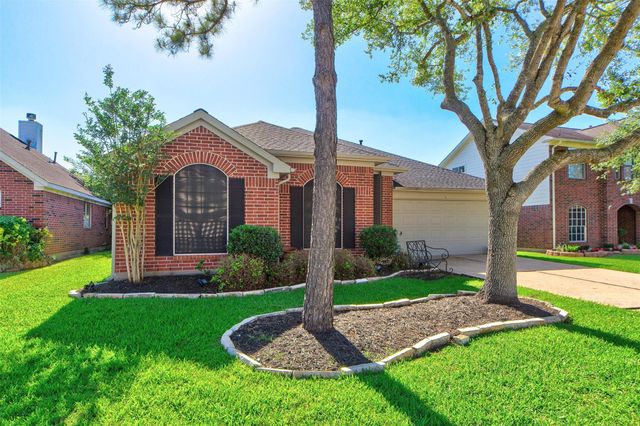 3114 Glenwood Dr, Pearland, TX 77584