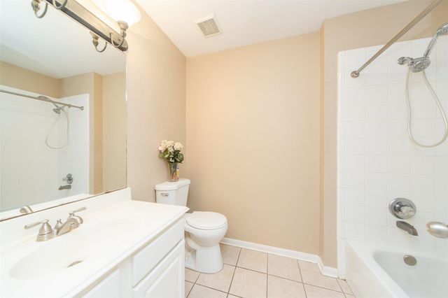 3114 Glenwood Dr, Pearland, TX 77584
