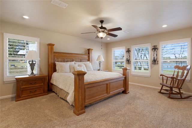 324 County Road 3172, Clarksville, TX 75426