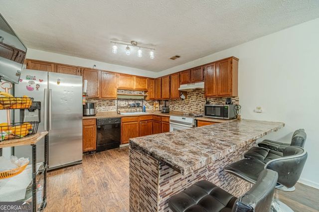 3809 Valley Brook Road, Snellville, GA 30039